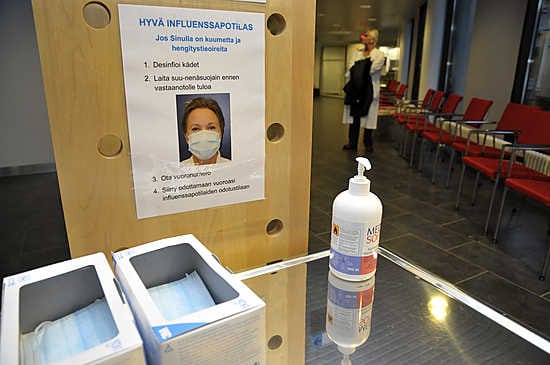 Lääkäreitä olisi siirrettävä sikainfluenssapäivystyksiin, sanoo Länsi-Pohjan keskussairaalan ylilääkäri Pentti Vuolukka.