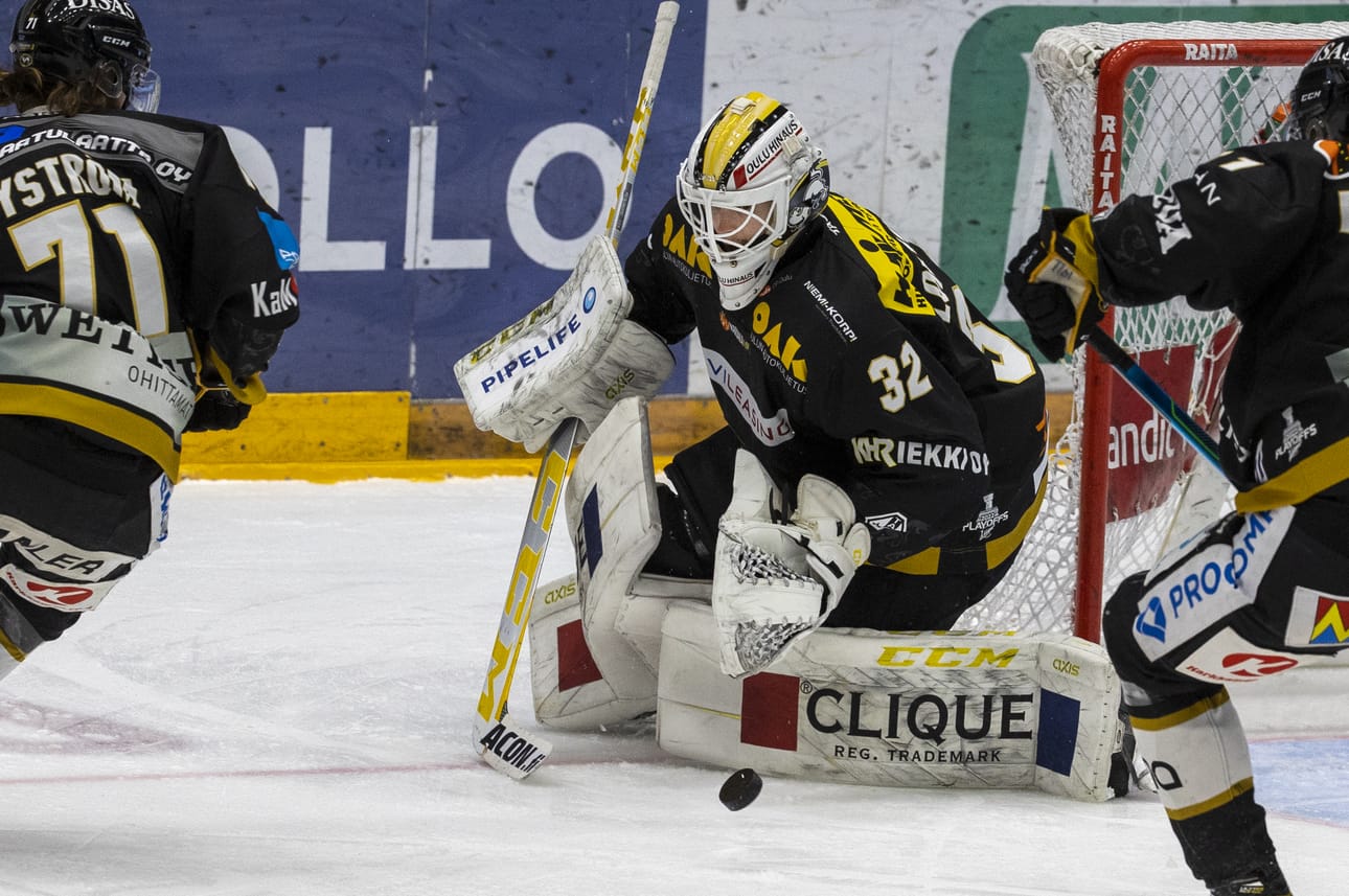 Joel Blomqvist valtasi keväällä Kärppien ykkösmaalivahdin roolin itselleen.