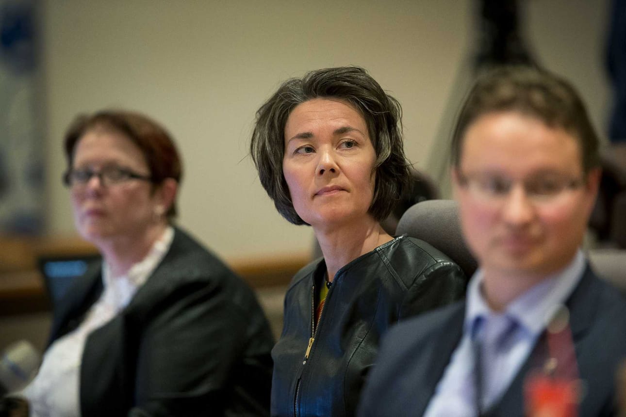 Valtuuston puheenjohtaja Hanna-Leena Mattila, johtaviin virkamiehiin kuuluva kaupunginlakimies Leena Mikkola-Riekkinen ja kaupunginjohtaja Ari Nurkkala kuuluvat velvoitettuihin. Sidonnaisuuksien ilmoitusvelvollisuus ei koske kaikkia rivivaltuutettuja. Muun muassa puheenjohtajuudet velvoittavat.