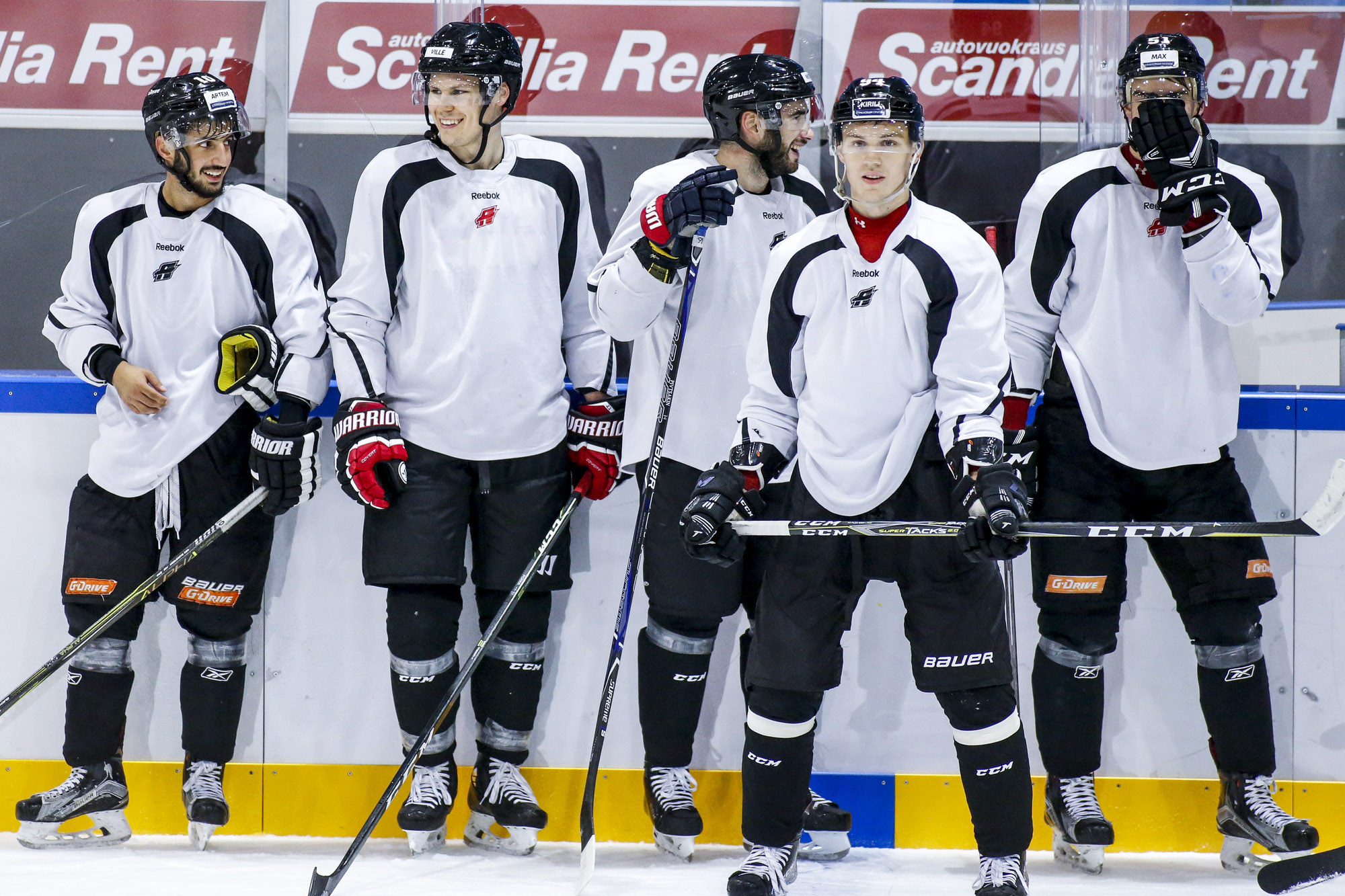 Koronavirus koettelee Ville Pokan Avangard Omskia - seurasta löytyi peräti 20 tartuntaa, suomalaispuolustajat terveiden kirjoissa