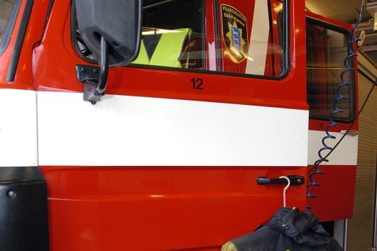 Palokunta hälytettiin sammuttamaan patterista syttynyttä paloa Nurmossa. KUVA: HEIKKI HAKANEN