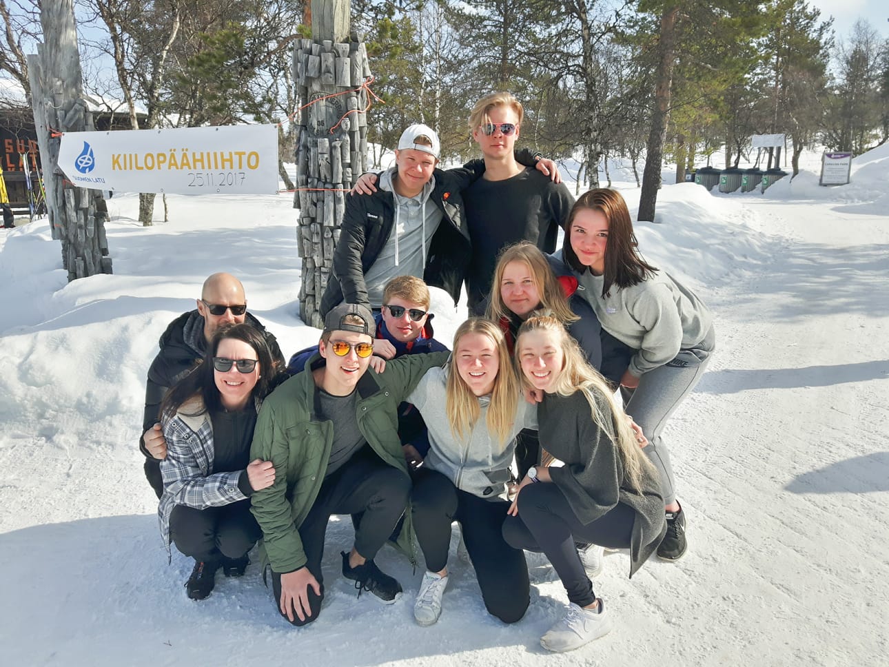 Ryhmäkuvassa ylärivi vasemmalta Miika Kurtti, Jussi Koskelainen, alarivi vasemmalta Pekka Launonen, Meri Sirkeinen, Aaro Kinnunen, Jeremias Pöyskö, Ninni Arvio, Jenna Mustakangas, Kaisa Fingerroos ja Aliisa Ahonperä.