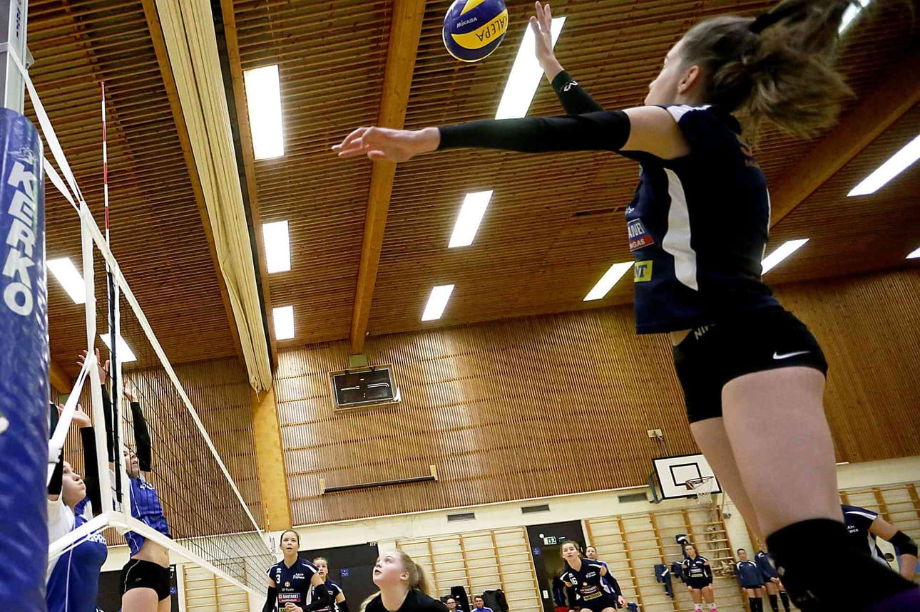 Raahe Powerin B-tyttöjen joukkue huipensi upean kautensa Power Cupin voittoon Vantaalla.