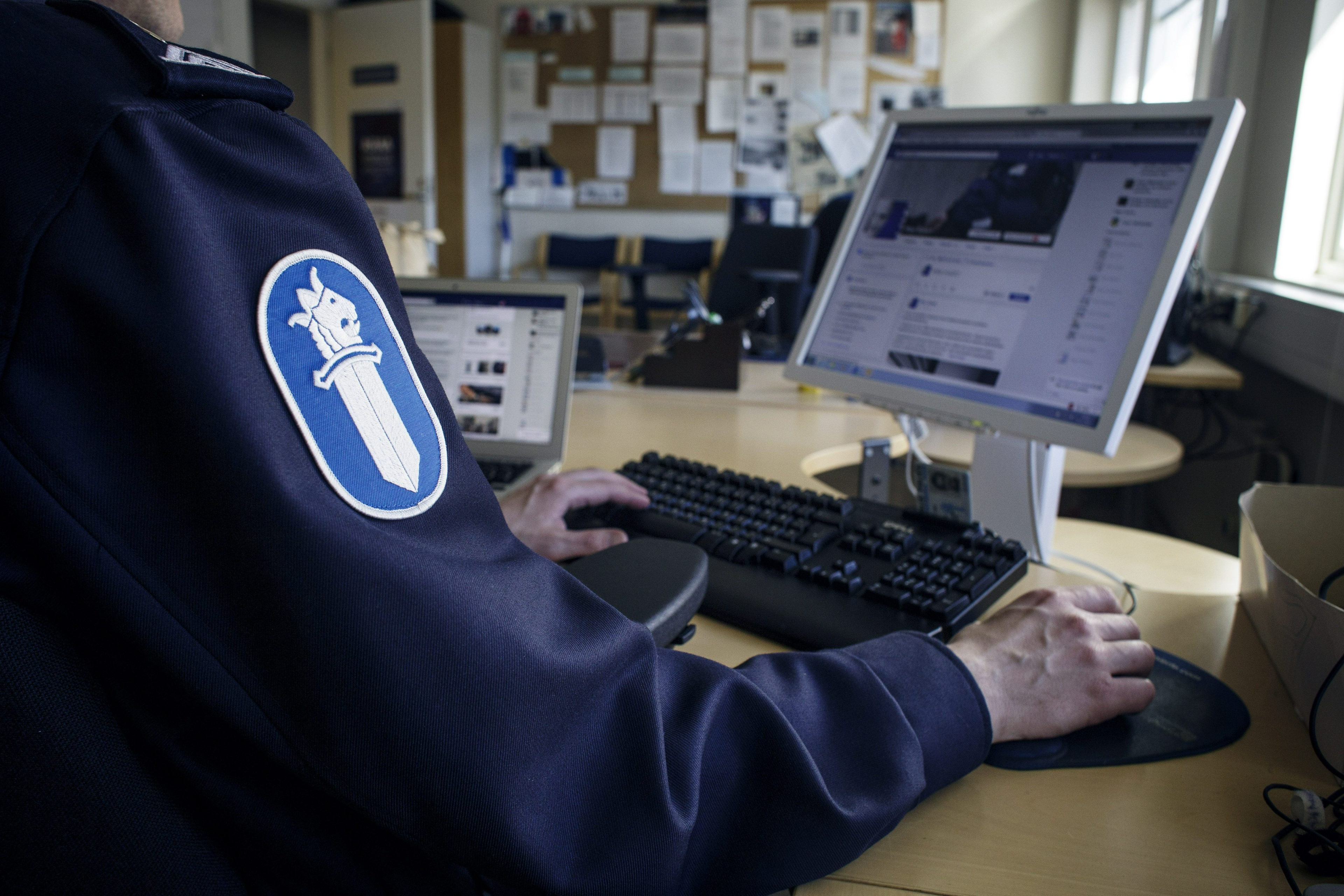 Kyberturvallisuuskeskus: Poliisin nimissä soitetaan huijauspuheluja – vastaajalle väitetään, että hänen nimissään haetaan lainaa