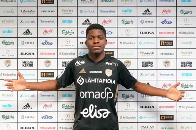 Serge Atakayi palaa SJK:n riveihin. KUVA: SJK