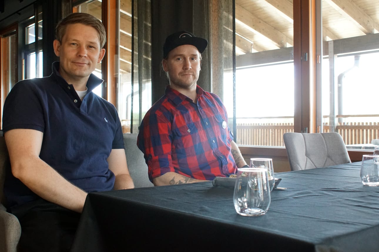 Tuoreet ravintolayrittäjät Jarkko Koskenmäki (vasemmalla) ja Aake Tenttula uskovat vahvasti alueen vetovoimaan. Italialaistunnelmilla haetaan uutta lähtöä ravintolaan.