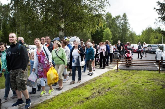 Viisi vuotta sitten uuden Combo-kirpputorin avaamista odotettiin jo ennen h-hetkeä. Arkistokuva: Teresa Nurmioja