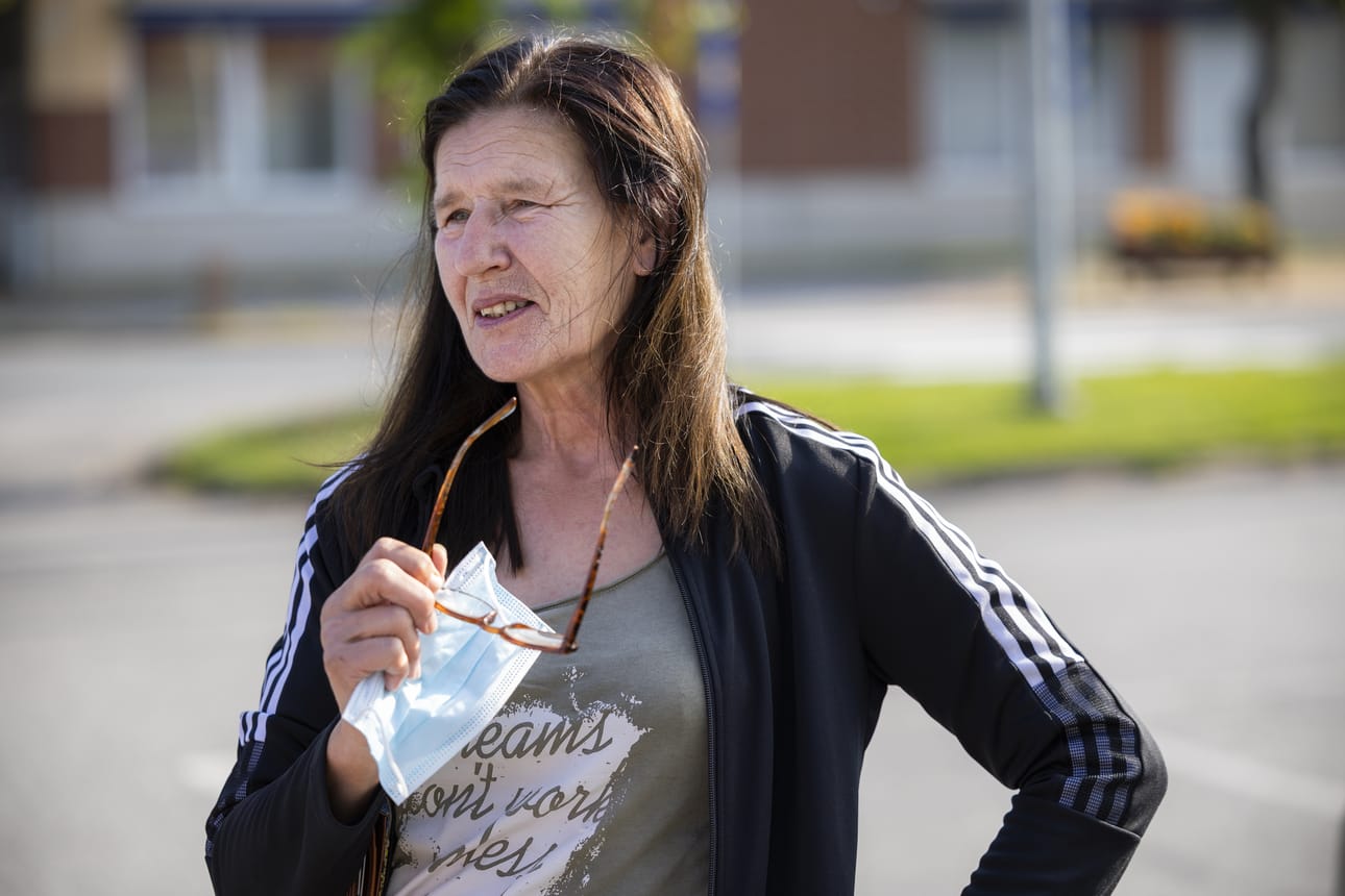 Laihialainen Riitta Saari on sitä mieltä, että Vaasa ja Seinäjoki ovat niin pieniä kaupunkeja, ettei niissä tarvita ruuhkamaksuja.