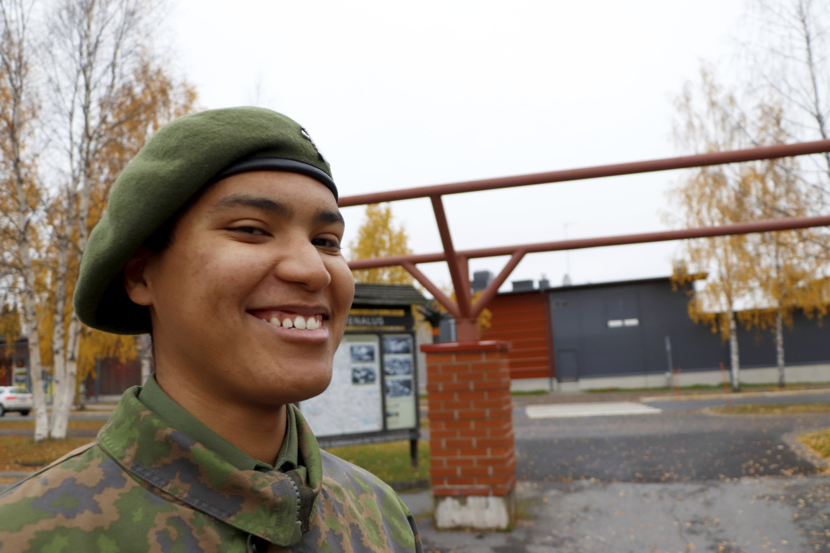 Ikänsä Espanjassa asunut Dillan Backman tuli Suomeen armeijaan, ja nyt hän pohtii, että voisi asettua Pudasjärvelle