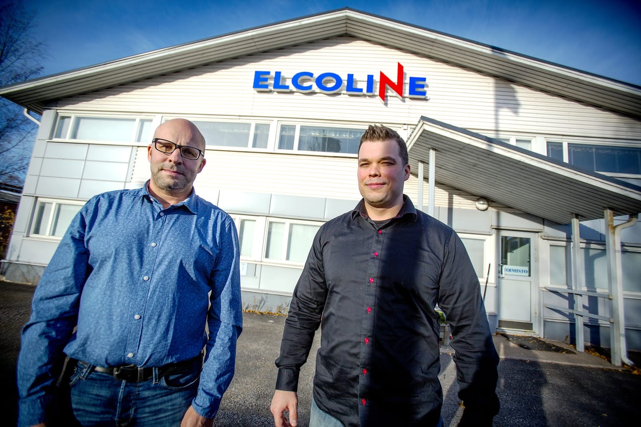 Raahen Elcolinen johtajilla Pekka Riikosella ja Teemu Pohtolla riittää puuhaa, sillä EPSin palkkalistoille pitäisi pestata ensi vuoden alussa yli 20 uutta työntekijää.
