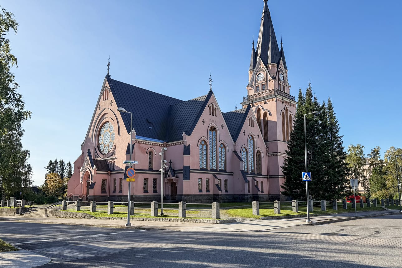 Kemin kirkossa alkaa keväällä remontti, joka kestää syksyyn saakka. Kyseessä on kolmiosaisen remontin ensimmäinen vaihe.