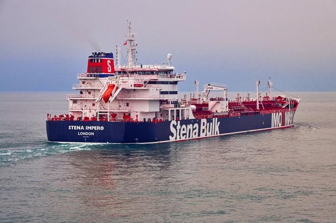 The Guardian huomauttaa, että tietoa siitä, että brittitankkeri olisi ollut ensin onnettomuudessa iranilaisen kalastusveneen kanssa, ei ole saatu riippumatonta vahvistusta. KUVA: TOMMY CHIA / STENA BULK / HANDOUT/ EPA