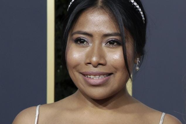 Yalitza Aparicio on Oscar-ehdokkaana roolistaan kotiapulaisena elokuvassa Roma. KUVA: MIKE NELSON/EPA