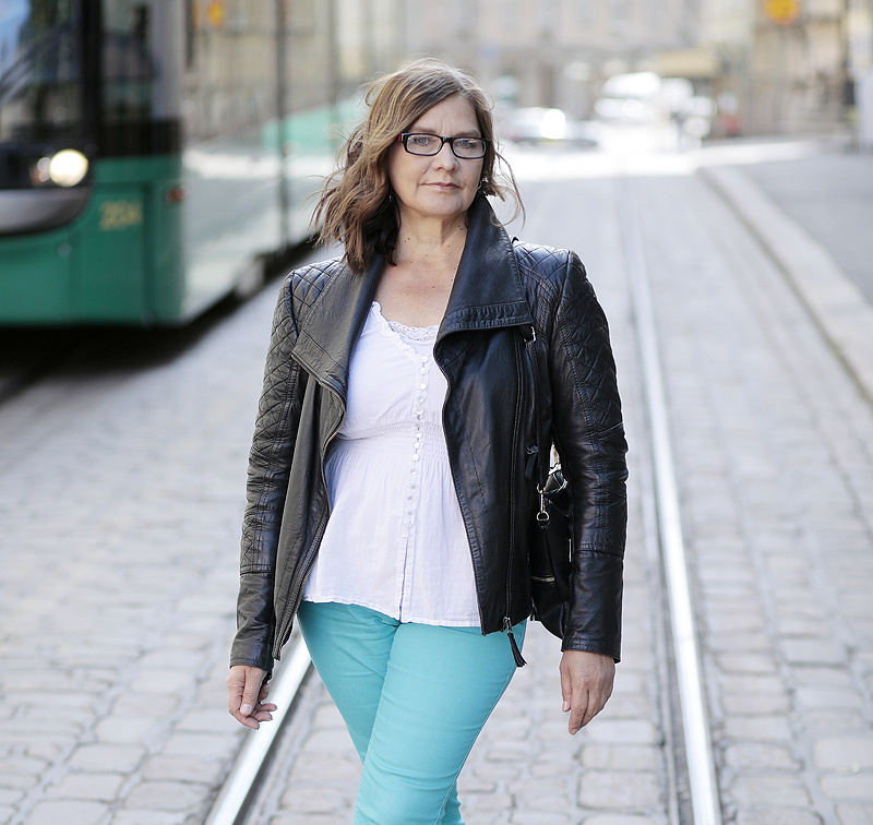 Hillevi Holma on helsinkiläistynyt piipponen, joka ei ole unohtanut maalaisjuuriaan.