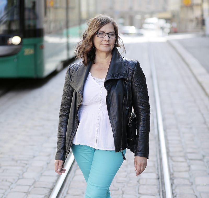 Hillevi Holma on helsinkiläistynyt piipponen, joka ei ole unohtanut maalaisjuuriaan.