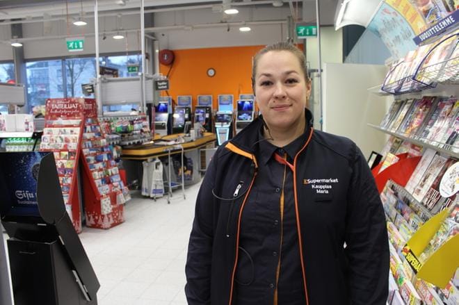 Maria Saarnio on toiminut Alavudella K-Supermarketin kauppiaana nyt reilut puoli vuotta. KUVA: REIJO HEIKKILÄ