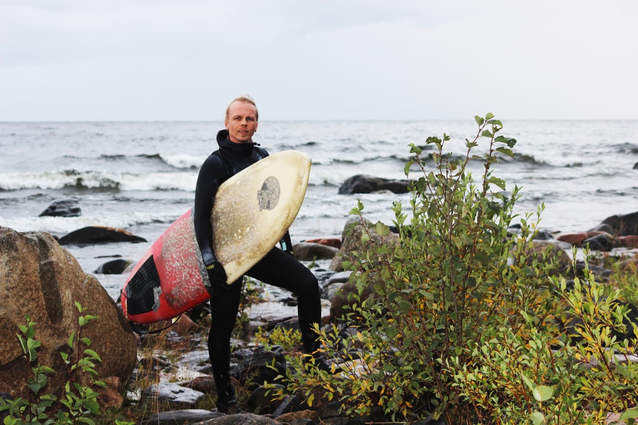 Meri-Lapissakin voi harrastaa surffausta, kertoo Tuomas Kuoksa.