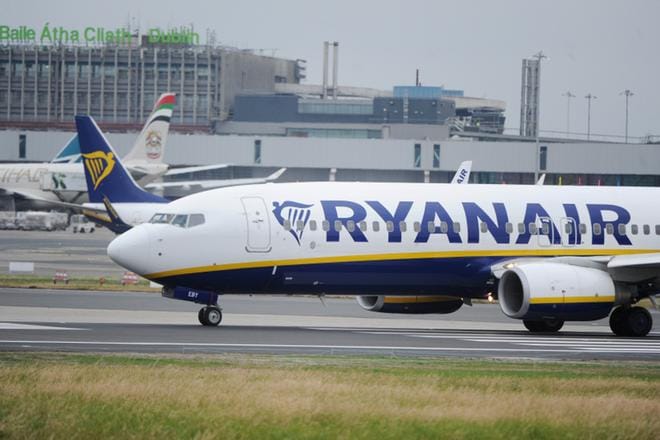 Ryanairin työntekijöitä on perjantaina lakossa Belgiassa, Italiassa, Hollannissa, Portugalissa ja Espanjassa. KUVA: STR