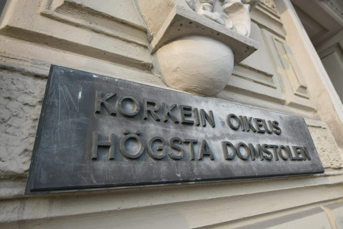 Enimmäisrangaistuksen tuomitseminen alentuneesti syyntakeiselle edellyttäisi KKO:n mukaan sitä, että teko olisi täysin poikkeuksellinen ja selvästi törkeämpi kuin vastaavanlaiset rikokset yleensä ovat. Lehtikuva / Mikko Ulander