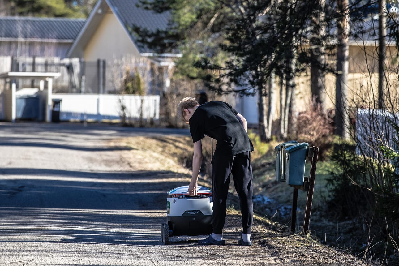 Tämä tilaus tuli vartissa kotiovelle.