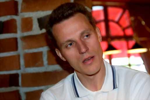 Kari-Pekka Kyrö on tyytymätön lehtien uutisointiin.