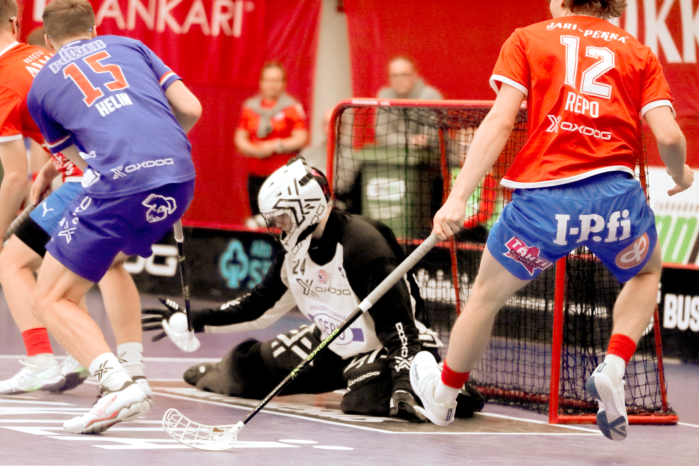 SPV kampesi salibandyn F-liigan mitalipeleihin – Maalivahti Liukkosella huikea ilta