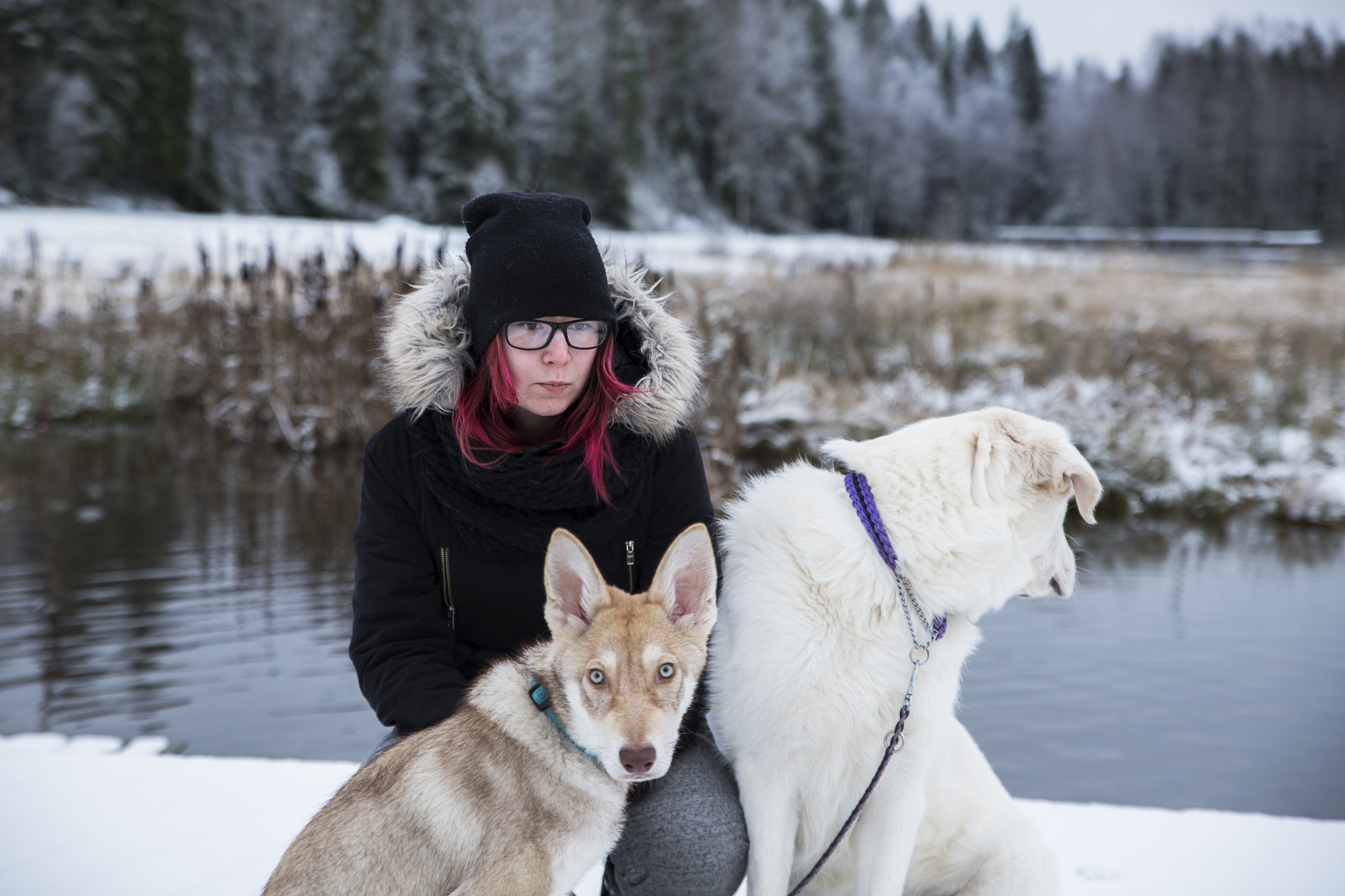 Radha Malmin koirat Runo ja Haiku antavat hänen elämäänsä säännöllisen vuorokausirytmin. Jouluna Malmin suunnitelmiin kuuluu saunomista, kokkailua ja syömistä.
