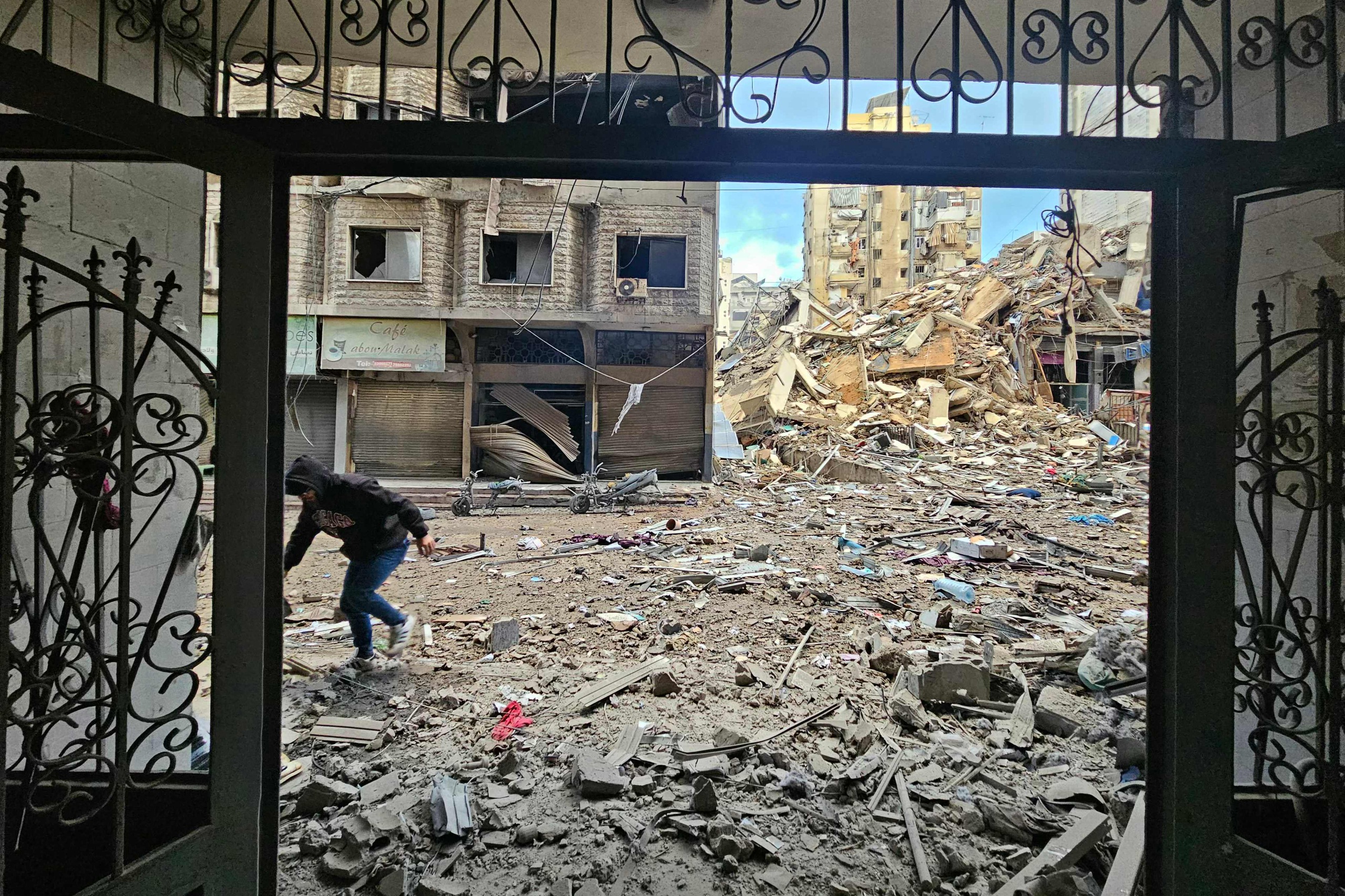 Israel tehnyt iskuja Syyriaan ja Libanoniin