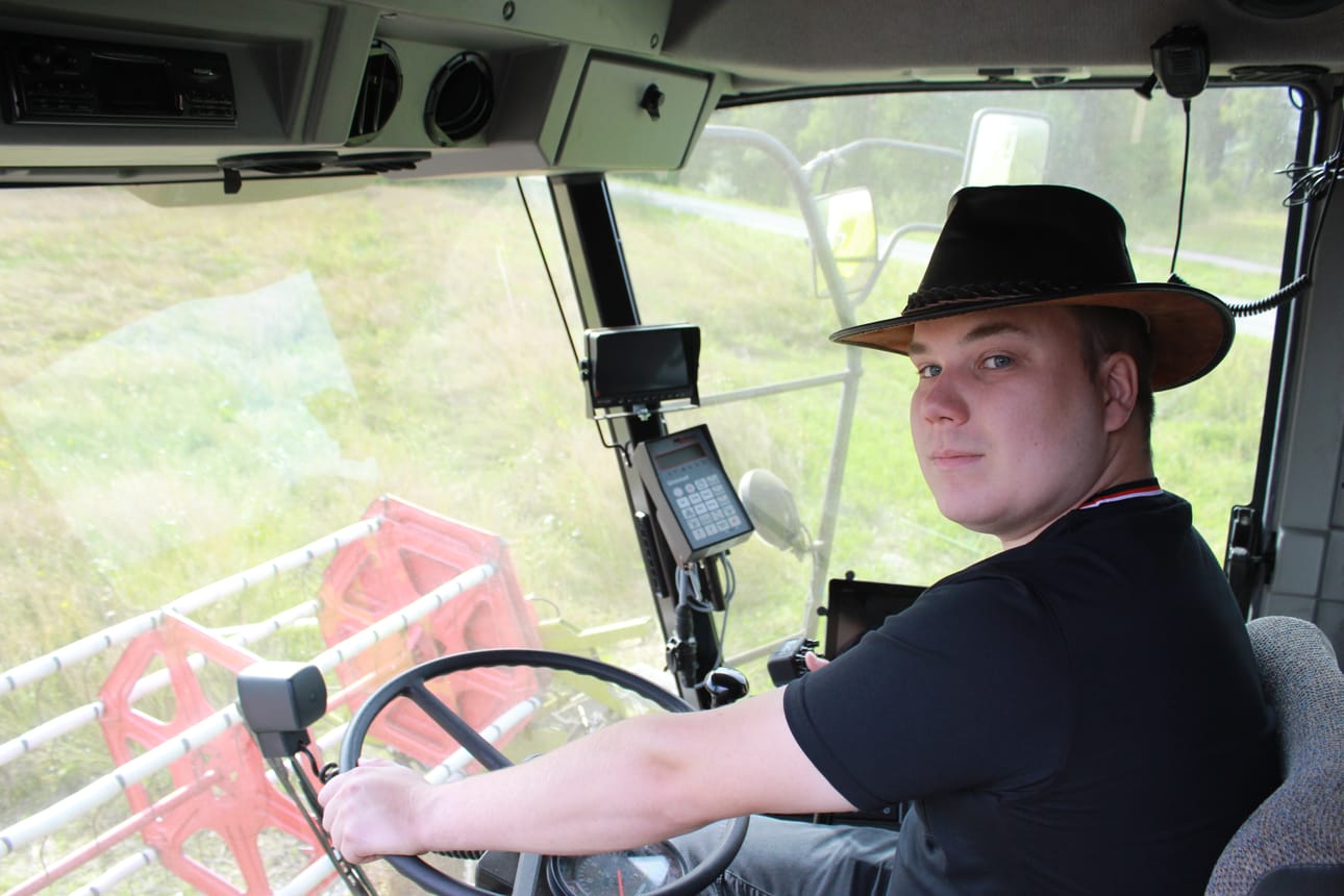 Agrologiksi toukokuussa valmistunut Antti Raininko aloittaa syksyllä tradenomiopinnot.