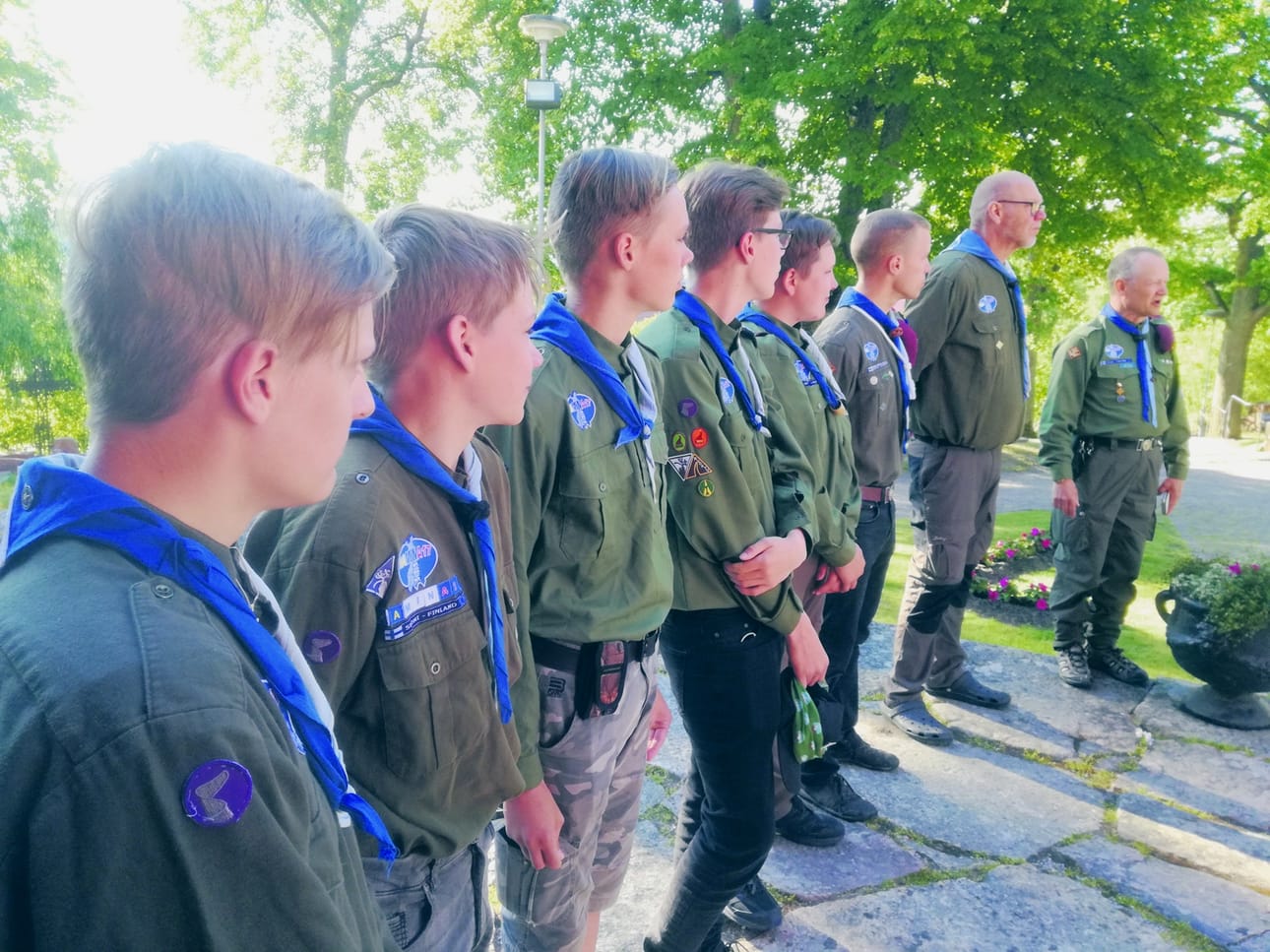 Karhut ja majavat luotseineen.
