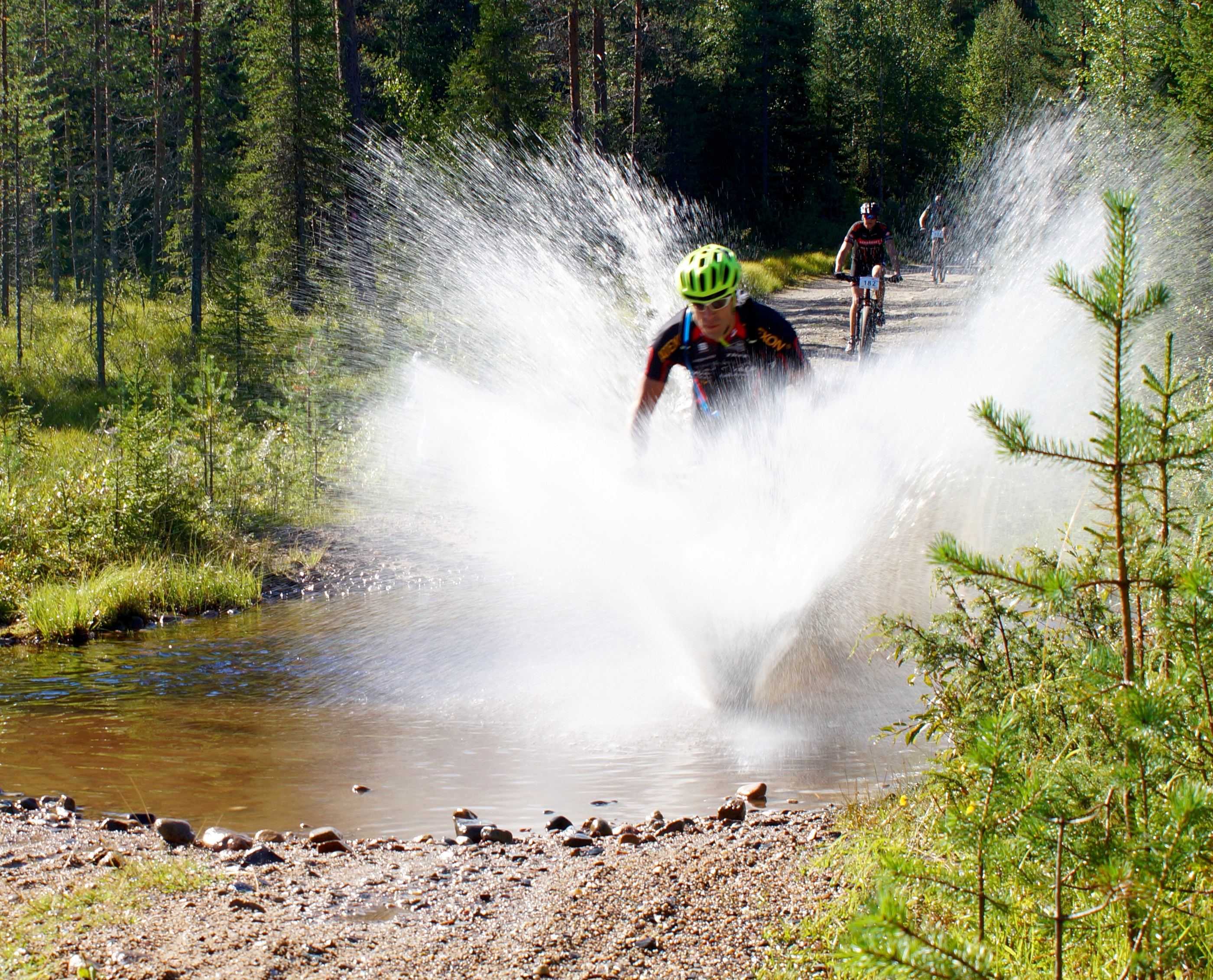 Vesi roiskuu ensi kesänäkin, Syöte MTB-maastopyöräkisaan on tulossa 600 kilpailijaa.