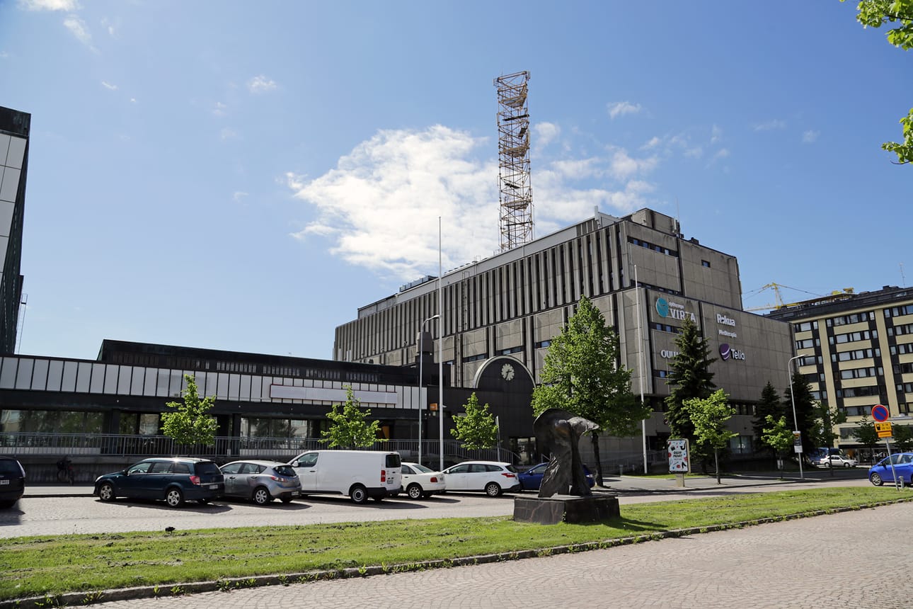 Postitalon tiloissa avataan ensi vuoden alussa BusinessAsema. Viereisessä Teletalossa toimii nyt BusinessOulun elinkeino- ja työllisyyspalvelut. Yhdessä niistä toivotaan muodostuvan kaupunkikuvaa elävöittäväksi kohtaamispaikaksi.