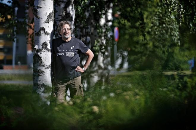 Jaakko Pihlajamäki johti Etelä-Pohjanmaan sairaanhoitopiiriä 30 vuotta ja jäi virastaan eläkkeelle keväällä. KUVA: TOMI KOSONEN