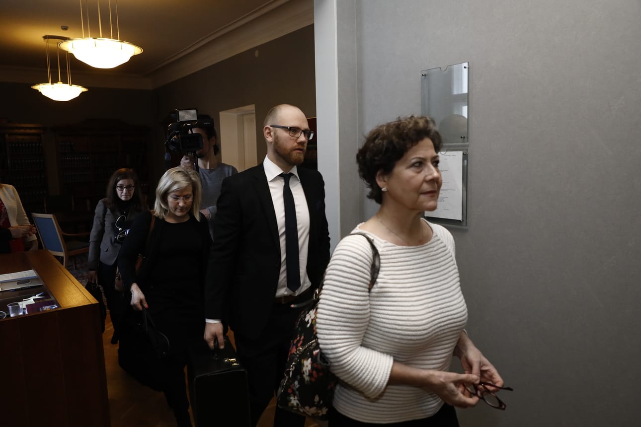 Hilkka Ahdetta koskeva työsyrjintäjuttu on käsittelyssä korkeimmassa oikeudessa maanantaina. Ahteen mukaan prosessi on ollut raskas.