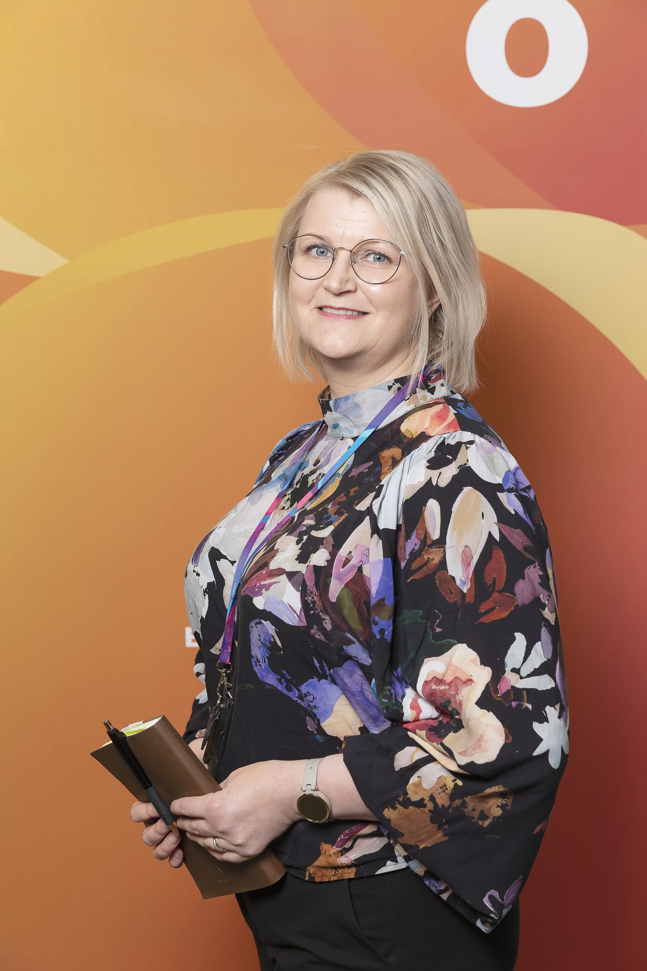 Business Oulun yritysten rekrytointipalveluiden päällikkö Tuija Karppila myöntää, että työt ovat tällä hetkellä kiven alla ja niistä kilpailu on äärimmäisen kovaa. Hän toivoo, että yritykset pystyisivät avaamaan kesätyö- ja harjoittelupaikkoja nuorille mahdollisimman paljon, jotta nuoret saisivat tarvittavia työelämätaitoja jo nuorena.