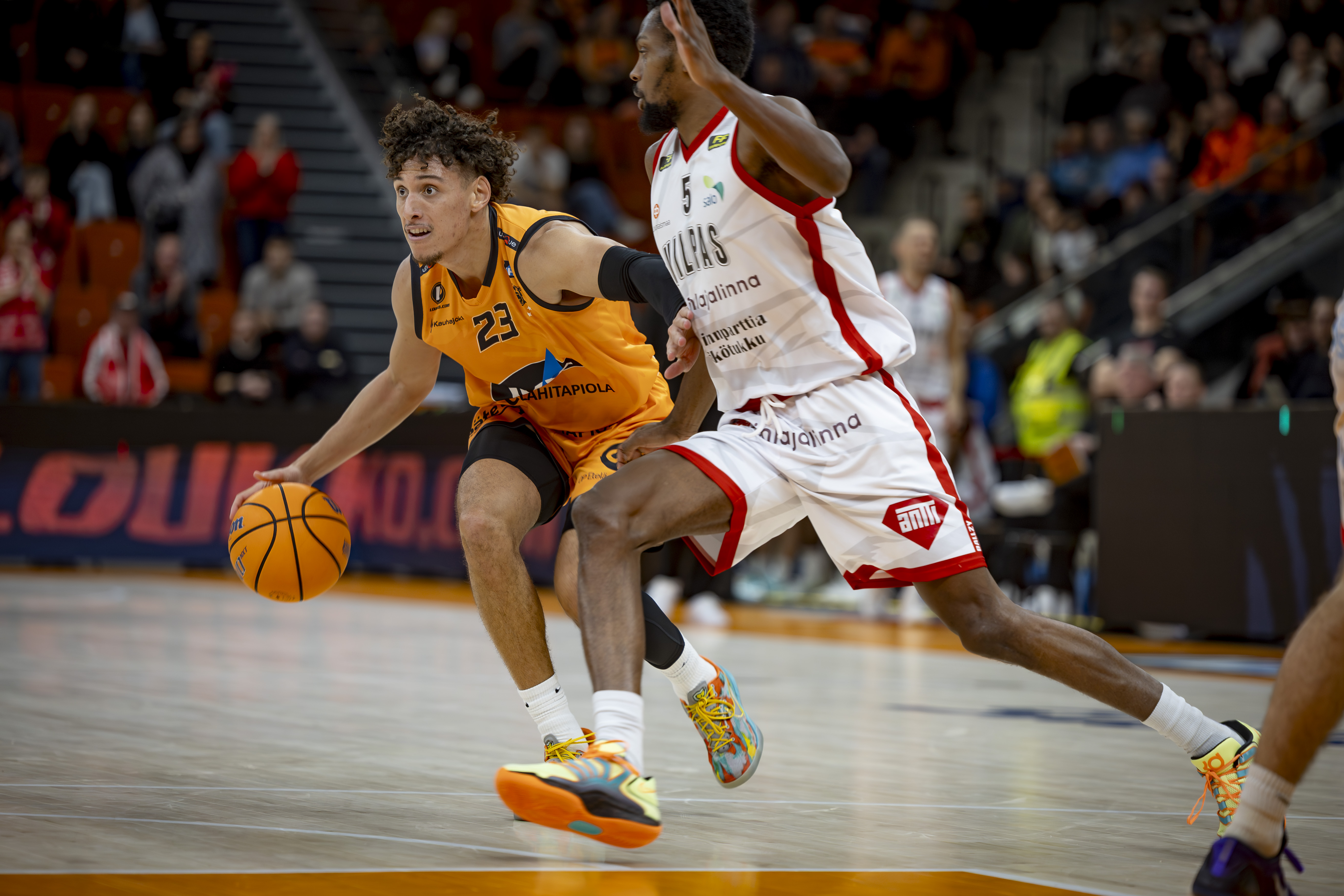 Karhu Basket näytti hauista ja voitti runkosarjan, vaikka on loukkaantumisten piinaama