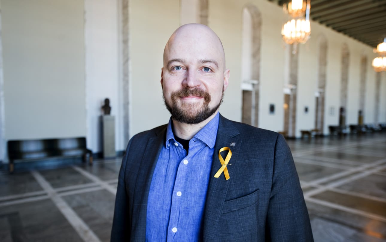 Kansanedustaja Mikko Kärnä (kesk.) pyöritteli pitkään, lähteäkö kisaamaan puolueen puheenjohtajuudesta vai eikö. Päätös valkeni vasta perjantaiaamuna.