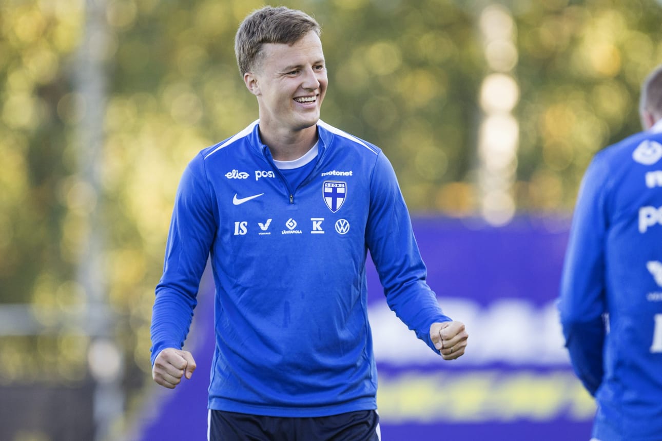 – Mielestäni olemme tasavahvoja kisaamaan lohkon kakkospaikasta Kreikan ja Irlannin kanssa, Robert Ivanov sanoo. LEHTIKUVA / Roni Rekomaa