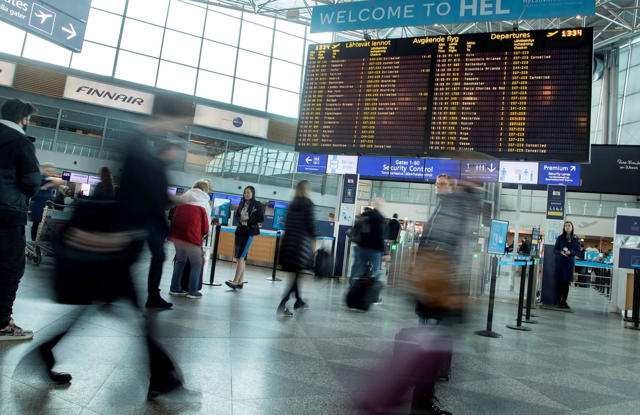 Saksalaisia koronavirusalueelta kotiuttanut lentokone teki välilaskun Helsinki-Vantaalle -lauantaina. Arkistokuva.