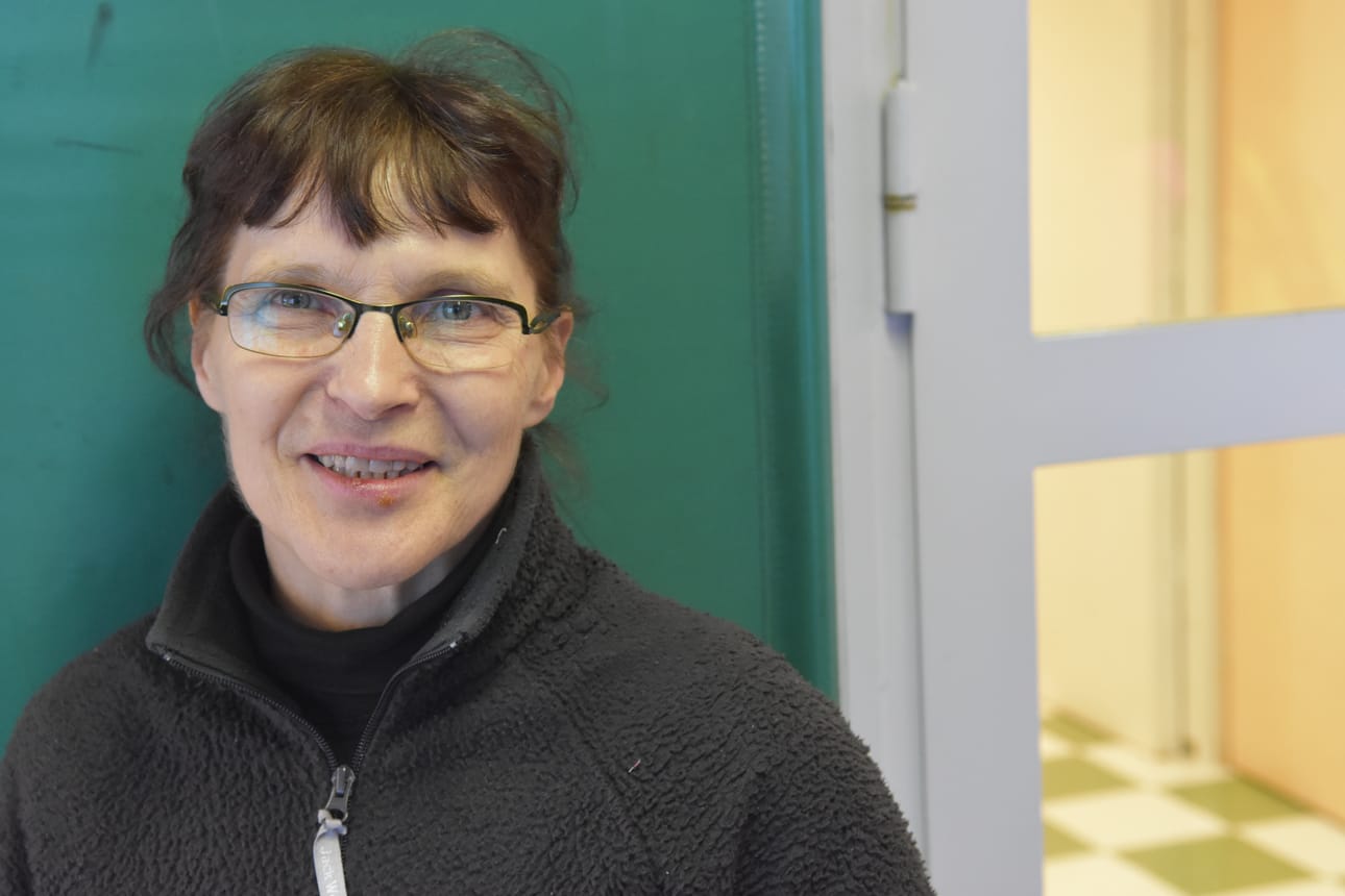 Hannele Karvonen on ollut tekemässä arviolta satoja erilaisia urheilukisoja Erä-Veikoissa.