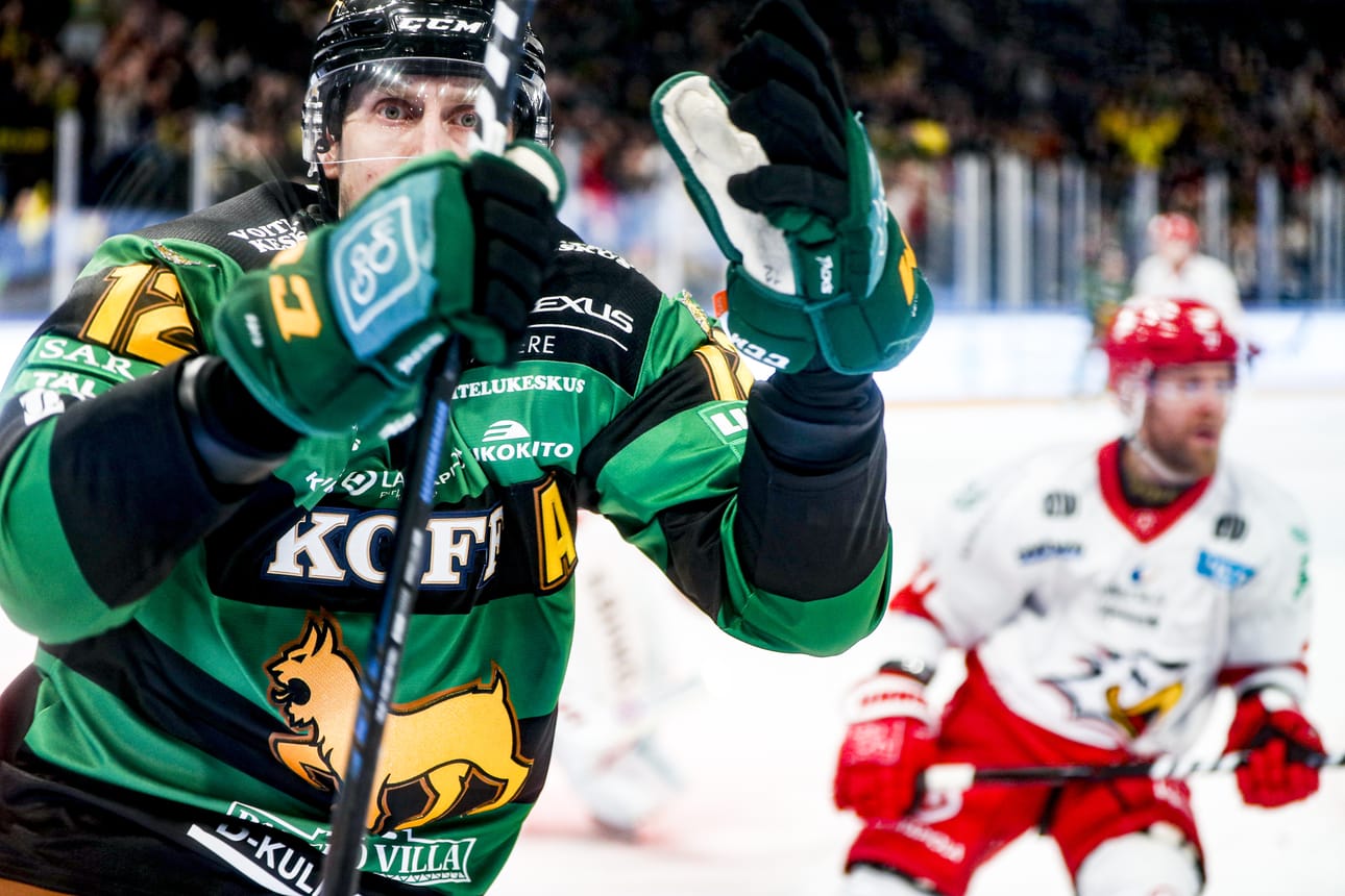 Marko Anttila oli vahvasti mukana Ilveksen molemmissa maaleissa.