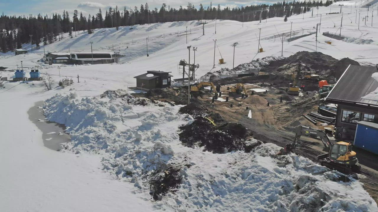 Ruka Bike Parkin rakentaminen alkoi Bistron vieressä.