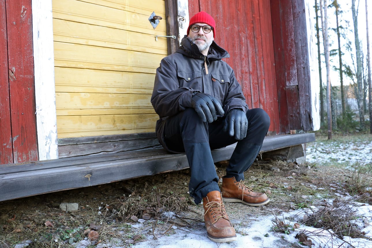 Tommy Berg on jäänmurtaja Fennican kapteeni ja seilannut merillä vuosikymmeniä. Vapaa-aikoina kotonaan Kristiinankaupungissa hän ei merelle haikaile.