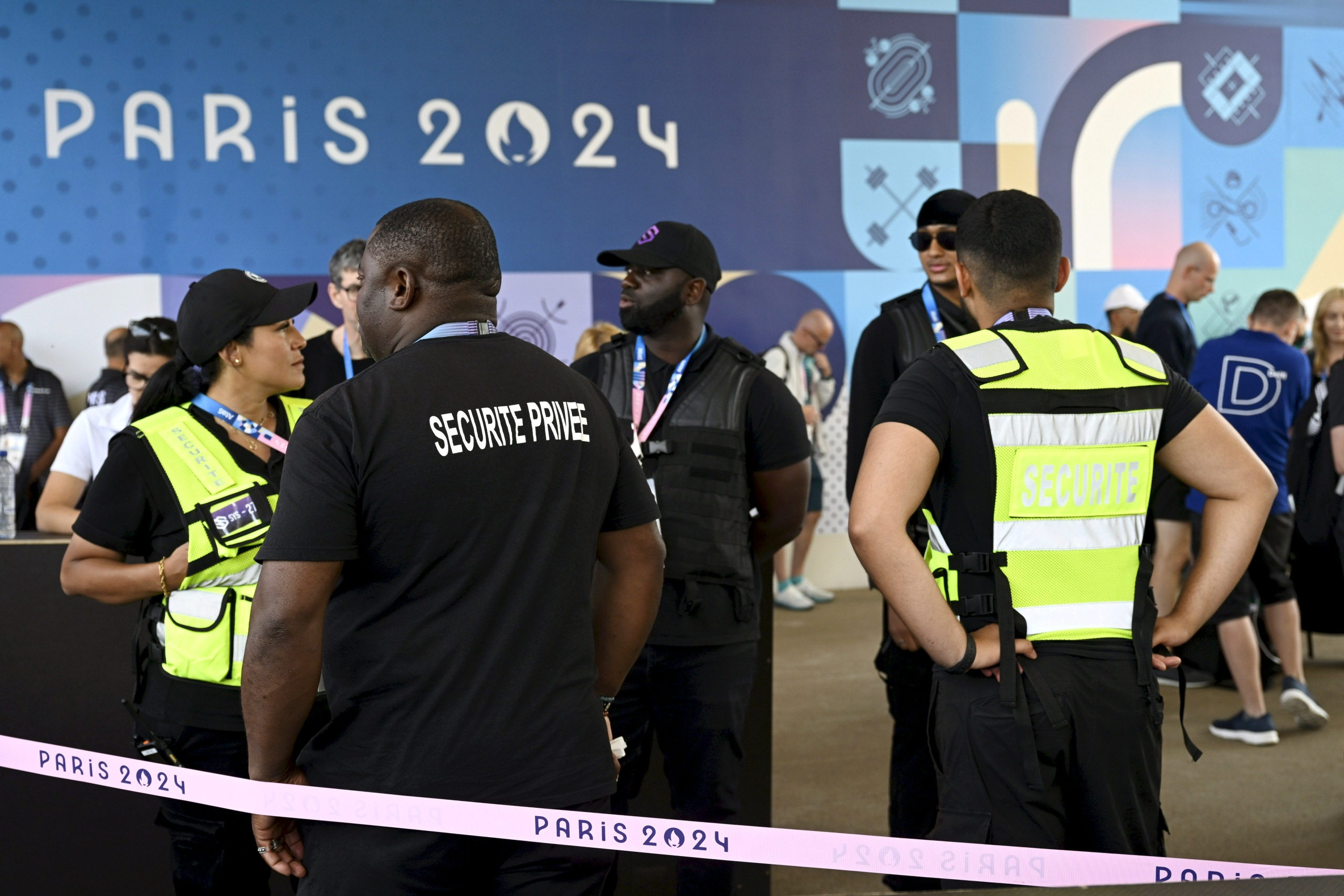 Olympialaisten lehdistökeskus tyhjennettiin, Suomen joukkueen mediatilaisuus keskeytyi