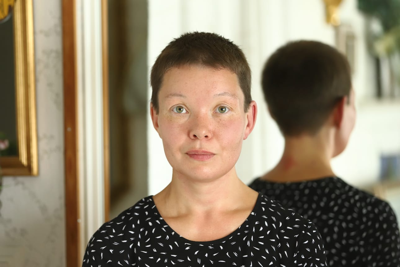 Henna Uoti pyrkii järjestämään teoksistaan näyttelyn joka vuosi.