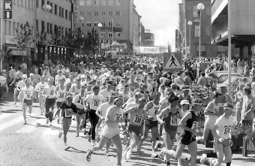 Alkumatka . Ensimmäinen Oulu-maraton juostiin kesällä 1989. Parin viimeisen vuoden aikana tapahtuma on kasvanut valtakunnan suurimpiin.