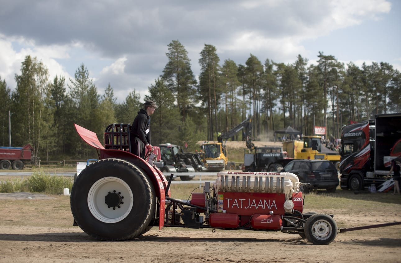 Tero Äyräväisen Tatjaana osallistui Modified-sarjaan, jossa on ulkonäon ja moottorin rakentelun suhteen hyvin vapaat kädet.