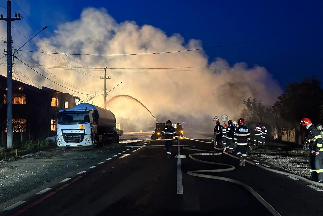 Suuri osa loukkaantuneista oli palomiehiä, jotka saapuivat paikalle ensimmäisen räjähdyksen jälkeen. LEHTIKUVA/AFP/GSU