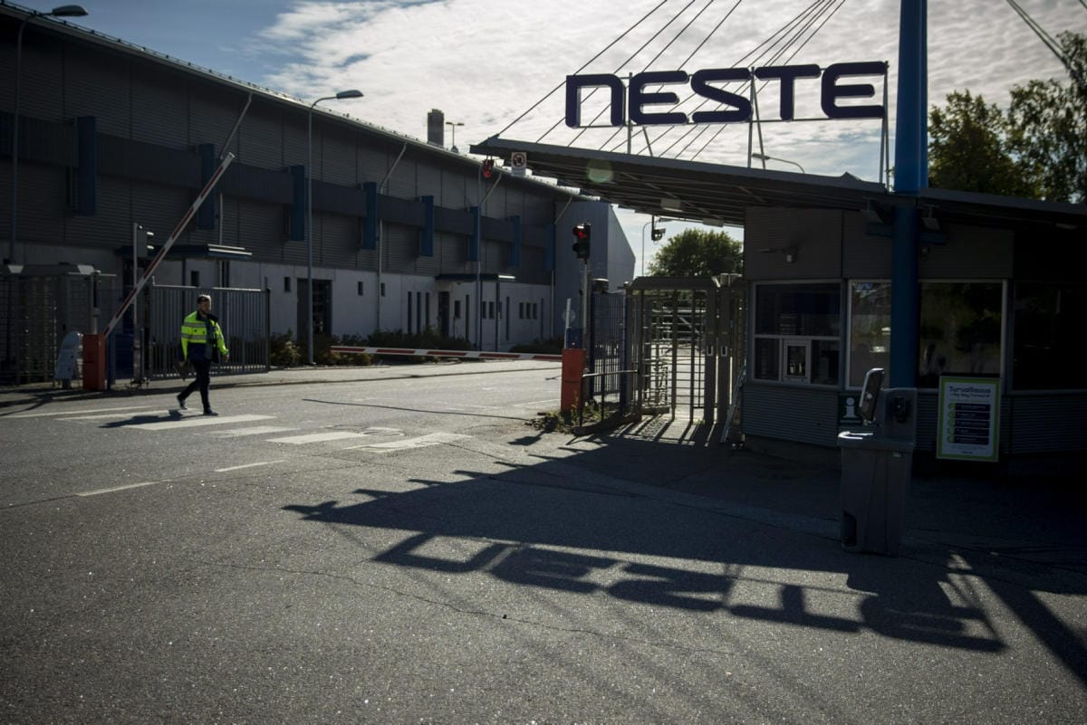 Nesteen uusiutuvien tuotteiden myyntikate nousi uuteen neljänneskohtaiseen ennätykseen. LEHTIKUVA / RONI LEHTI