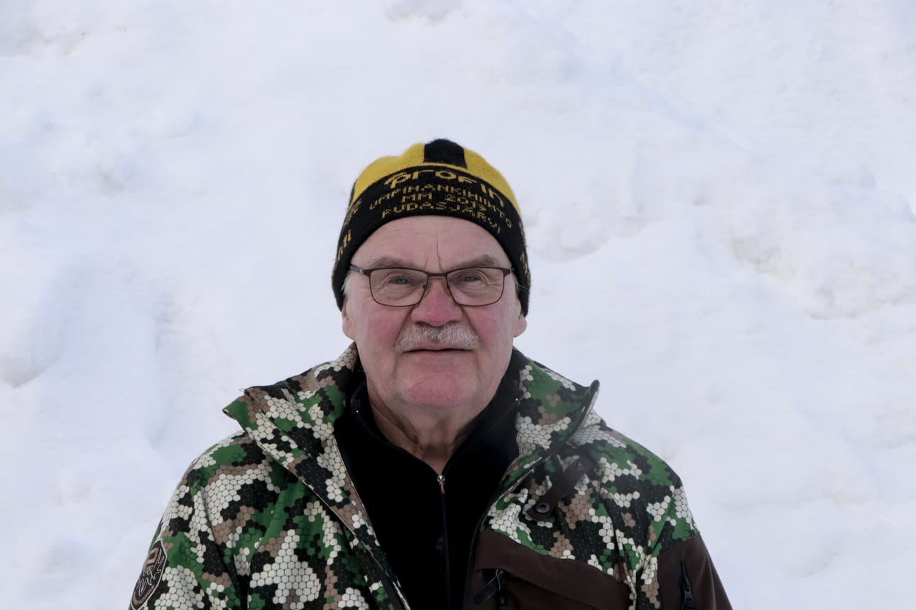 Pentti Riekki on suunnitellut Umpihankihiihdon reitit. Hiihtomatkaa kilpailijoille tulee kymmeniä kilometrejä.